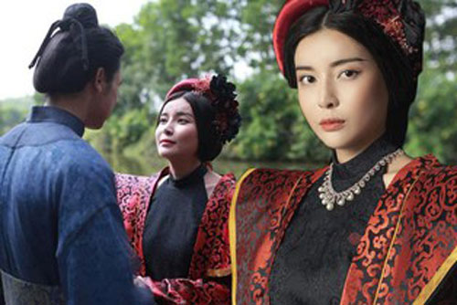 'Hoạn Thư' Cao Thái Hà chia sẻ đầy tâm trạng sau phim 'Kiều', sao Việt động viên hết lời