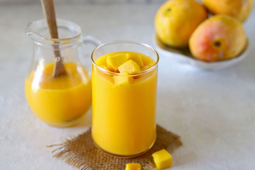 Uống 1 ly nước ép từ quả xoài sống cơ thể sẽ nhận về cả tá lợi ích tốt