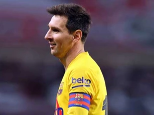 Messi sắp ký hợp đồng gia hạn 2 năm với Barca