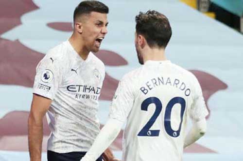 Bernardo Silva, lời giải mới cho 'số 9 ảo' tại Man City