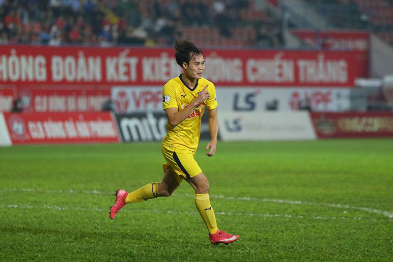 KẾT QUẢ HAGL 2-1 An Giang: Khác biệt ở Văn Toàn