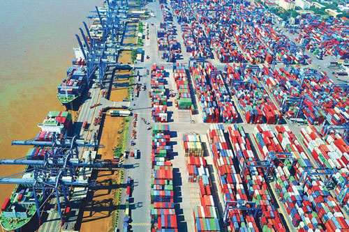 Báo Anh: Các doanh nghiệp Âu - Mỹ ngày càng quan tâm đến Việt Nam