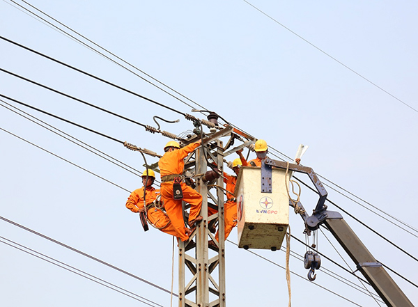 Đà Nẵng và các tỉnh miền Trung – Tây Nguyên không cắt điện dịp lễ 30/4 – 1/5