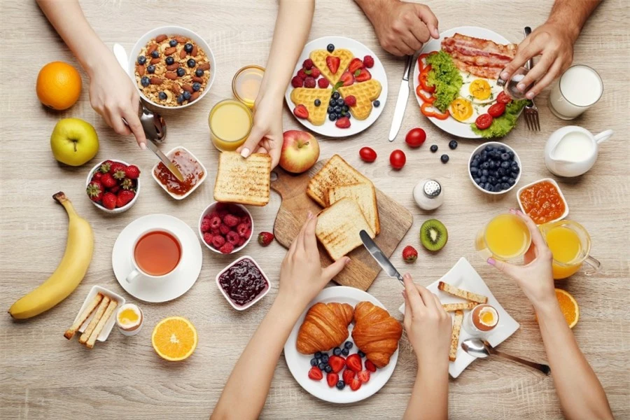 Bữa sáng đúng khoa học là phải cung cấp được đầy đủ các thành phần thiết yếu cho cơ thể.