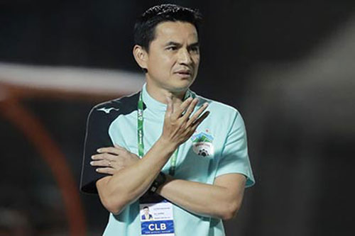 HLV Kiatisak lý giải về trận thắng may mắn của HAGL trước An Giang