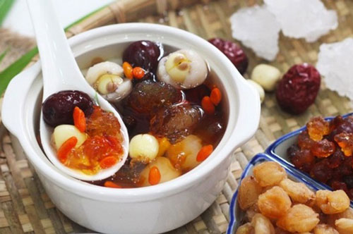 Công thức nấu chè tuyết yến nhựa đào thanh mát ngày hè