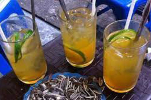 Nắng nóng uống trà đá giải nhiệt, đừng phạm sai lầm này nếu không dễ hỏng thận, đột quỵ