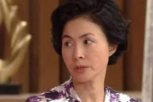 Mẹ chồng suốt ngày "tâm sự" với cháu nội mới đẻ, nghe những lời bà nói mà tôi suy nhược khi ở cữ