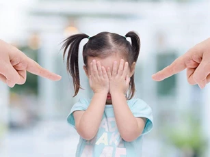 Hậu quả khôn lường từ những hình phạt sai lầm mà bố mẹ thường mắc khi nuôi dạy con