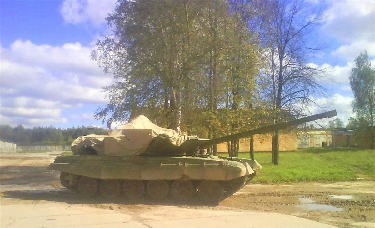 Một nguyên mẫu Burlak trên khung gầm T-72B đã được chế tạo và thử nghiệm vào cuối những năm 2010; Nguồn: aw.my.games