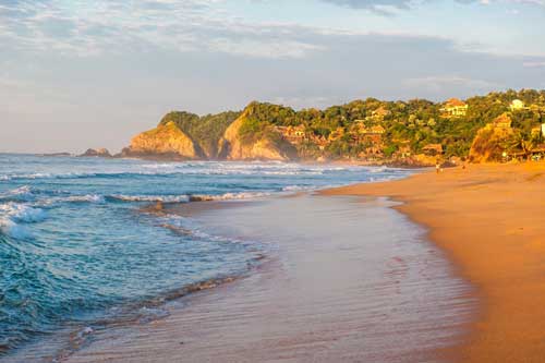 Những bãi biển tuyệt đẹp nhưng nguy hiểm nhất thế giới