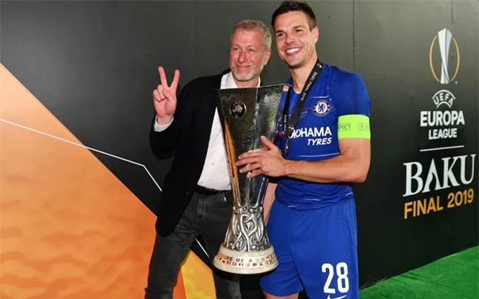 Abramovich không muốn công sức xây dựng Chelsea của ông sụp đổ trong mắt người hâm mộ