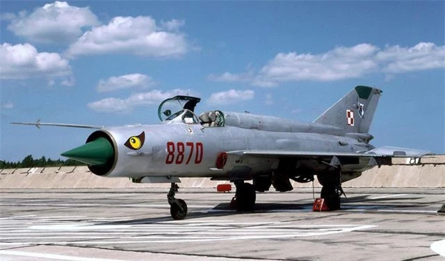 Việt Nam từng biên chế phiên bản MiG-21Bis mạnh ngang F-16-6