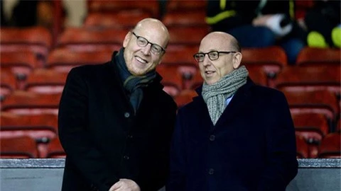 Nhà Glazer rao bán MU giá 4 tỷ bảng, hơn Liverpool 1 tỷ 