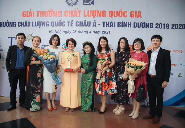 Ngay từ ngày mới thành lập, Sao Thái Dương đã xác định mục tiêu cốt lõi của doanh nghiệp là “Mang hạnh phúc đến mọi nhà”.