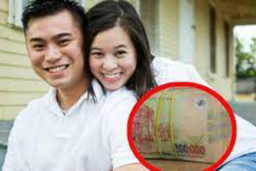 Chồng ngày nào cũng đi làm về muộn, cuối tuần lại có việc “đột xuất” khiến vợ sinh nghi, chân tướng cuối cùng mới hoàn toàn bất ngờ