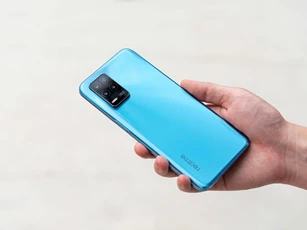 Smartphone 5G cấu hình tốt, pin ‘khủng’, màn hình 90Hz và mức giá rẻ đến khó tin
