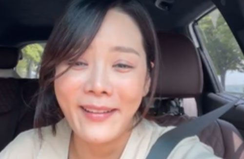 'Choáng' trước nhan sắc thật của Chae Rim, mặt cứng đơ trong hình chưa qua chỉnh sửa