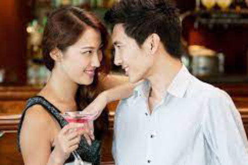 Vợ liên tục mua nội y nóng bỏng tăng nhiệt "cuộc yêu" nhưng tôi lại bàng hoàng vì thứ cô ấy giấu sâu trong tủ