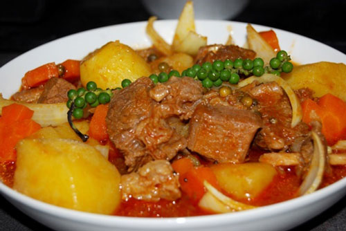 "Học lỏm" cách làm bò nấu pate tiêu xanh ngon khó cưỡng