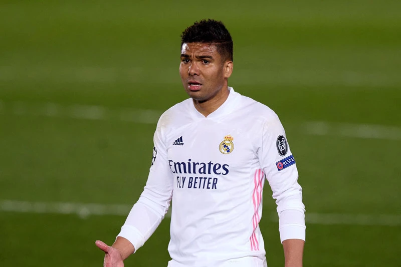 Tiền vệ trung tâm: Casemiro (Real Madrid).