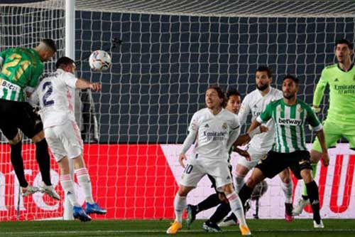 Real Madrid: Điểm sáng hàng thủ