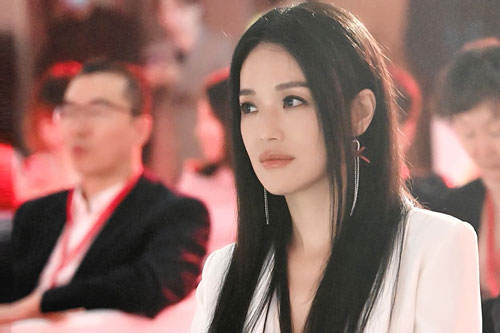 Ngỡ ngàng nhan sắc đẹp như gái đôi mươi của Thư Kỳ ở tuổi 45