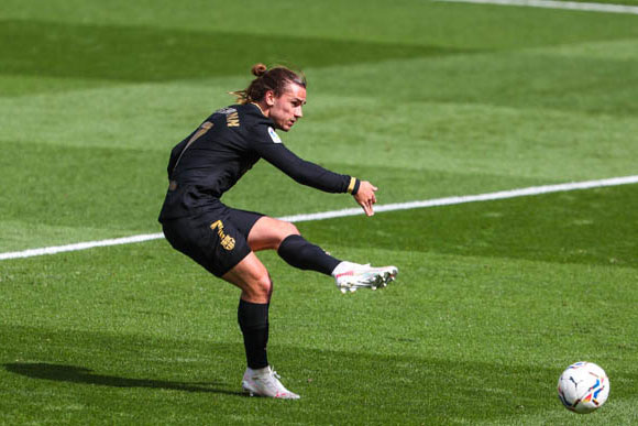 Kết quả Villarreal 1-2 Barcelona: Griezmann thay Messi 'gánh team'