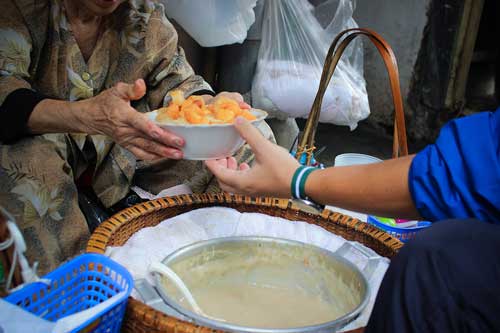 Cháo sườn Hàng Bồ - món ngon Hà Nội không thể bỏ qua