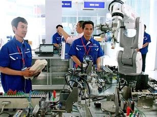 Thị trường lao động: Thiếu gắn kết giữa đào tạo và thực hành