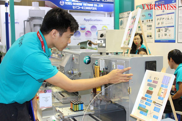 Giúp doanh nghiệp nhỏ ‘tự vệ’ trước thách thức lớn