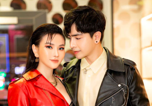 Thu Th&#x1EE7;y v&#xE0; cu&#x1ED9;c s&#x1ED1;ng v&#x1EDB;i ch&#x1ED3;ng k&#xE9;m 10 tu&#x1ED5;i: &quot;G&#x1ED9;i &#x111;&#x1EA7;u, t&#x1EAF;m r&#x1EED;a c&#x169;ng ch&#x1ED3;ng l&#xE0;m cho&quot;