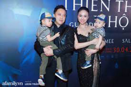 Vợ chồng Victor Vũ - Đinh Ngọc Diệp đưa các con dự thảm đỏ “Thiên Thần Hộ Mệnh”, thân hình và nhan sắc "bà mẹ 2 con" lập tức gây chú ý
