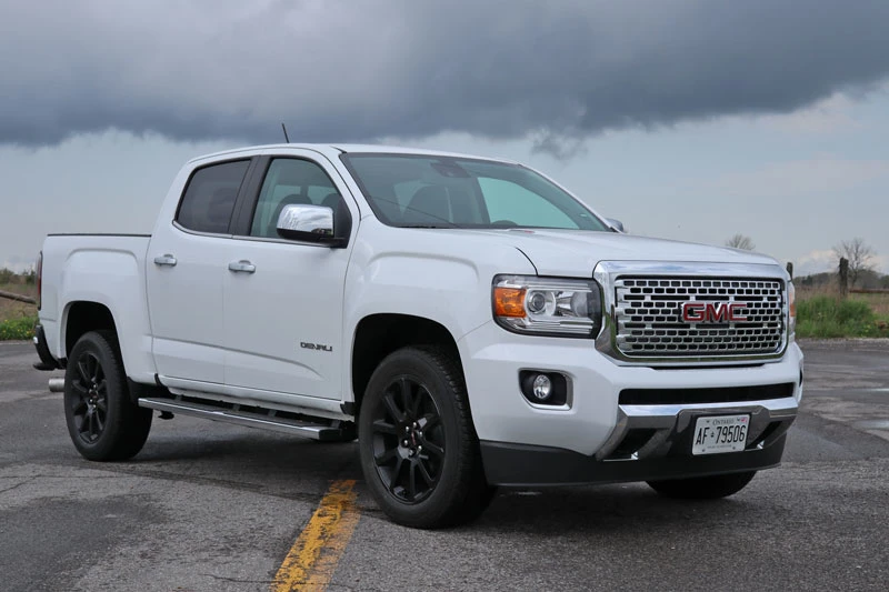 9. GMC Canyon (mức độ mất giá trung bình sau 5 năm: 41,2%).