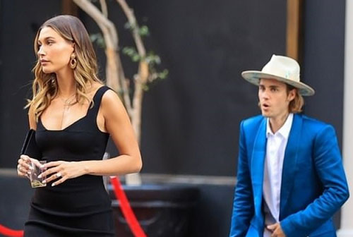 Vợ chồng Justin Bieber sánh đôi tình tứ dự đám cưới bạn thân