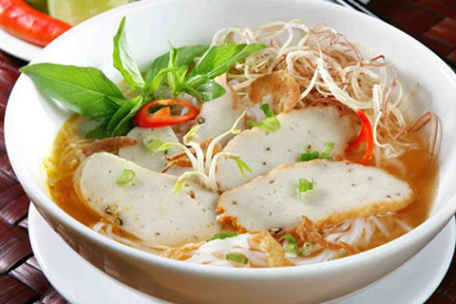 Bánh canh chả cá ngon nổi tiếng vùng đất Quy Nhơn