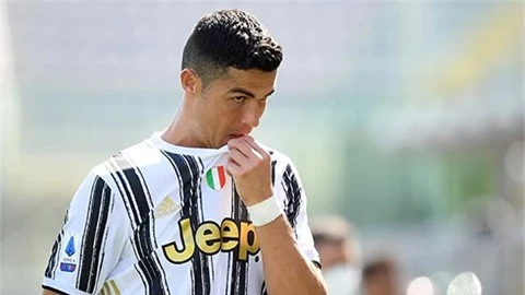 Ronaldo bị truyền thông Italia đánh hội đồng, chuẩn bị rời Juventus