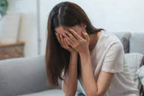 Sau đám cưới của tôi một tuần thì em trai bỗng sắm xe tay ga gần trăm triệu, biết nguồn gốc số tiền ấy mà tôi nghẹn đắng