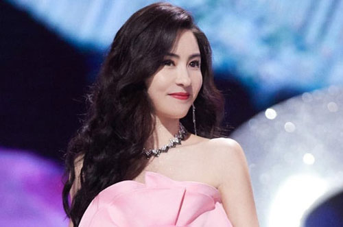 Trương Bá Chi bất ngờ quyết định đổi tên, cả showbiz xôn xao chuyện gì đang xảy ra?
