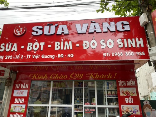 Hà Giang: Tạm giữ gần 200 hộp sữa bột và bỉm trẻ em không có hoá đơn