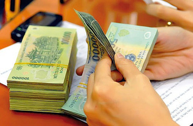 Ngân hàng không dám cho vay vì bị 'siết đầu ra'?