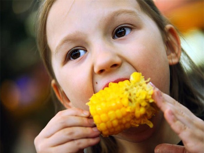 Điều gì xảy ra với cơ thể khi bạn ăn ngô thường xuyên?