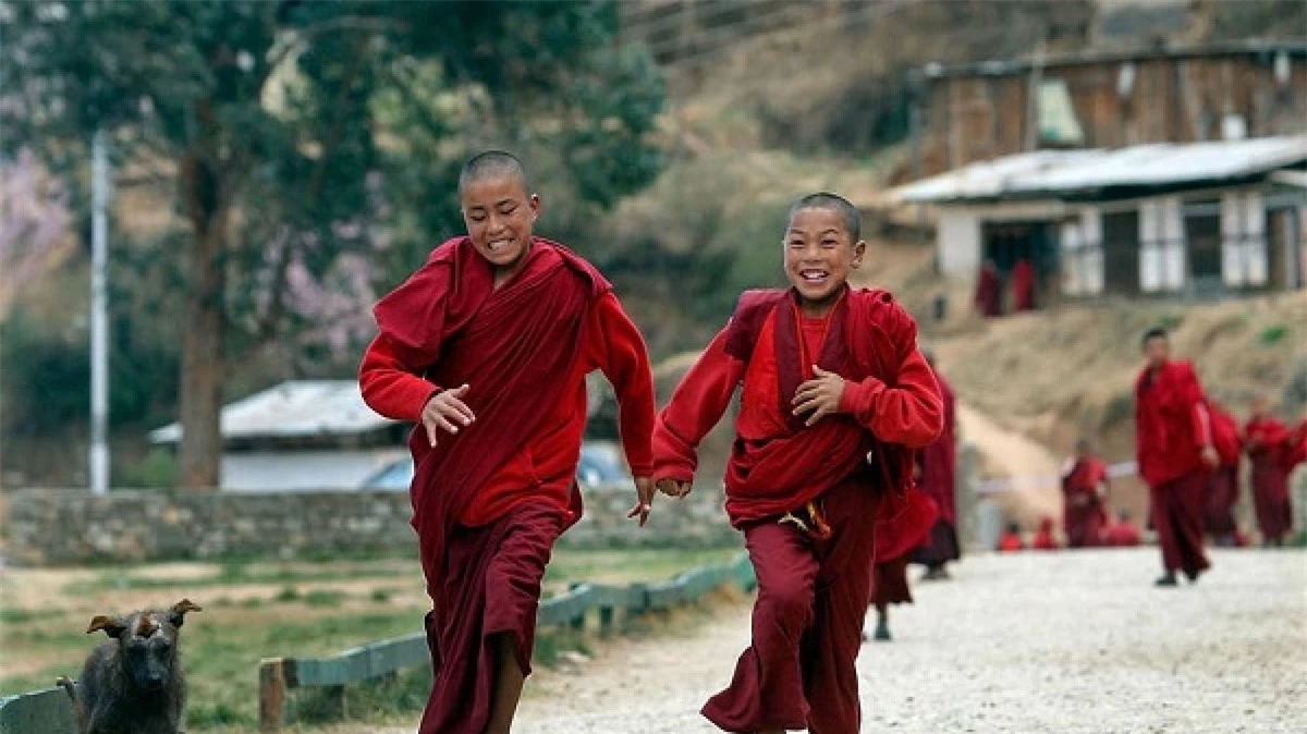Người dân Bhutan mặc trang phục truyền thống.