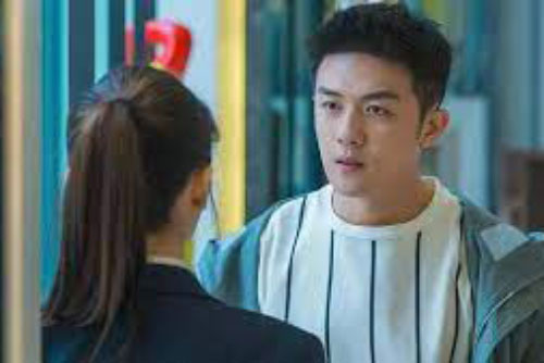 Ly hôn 3 năm, vợ cũ tìm đến tận nhà nhờ tôi đứng ra làm chủ hôn với lý do khó tưởng