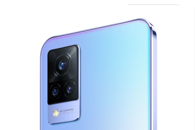 Smartphone RAM 8 GB, màn hình 90Hz, sạc 33W, giá 9 triệu đồng