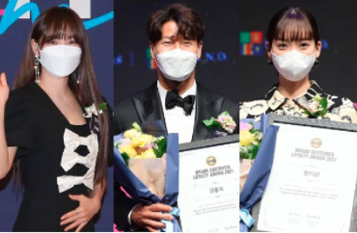 Kim Jong Kook xuất hiện giữa lúc Lee Kwang Soo tuyên bố rời Running Man, 2 "rich kid Penthouse" xinh xỉu bất chấp khẩu trang