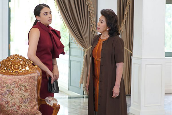 Sau ngày cưới, em chồng đột ngột trở về với bộ đồ nhàu nát, đầu tóc bù xù và đôi mắt sưng húp