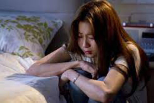 Nằm viện suốt 2 tuần, không thấy người yêu đến thăm, tôi giận dỗi mang quà tới tận nhà trả và rồi gục ngã khi biết sự thật phía sau