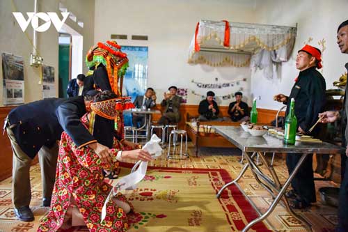 Lễ tơ hồng độc đáo của người Dao ở Thái Nguyên