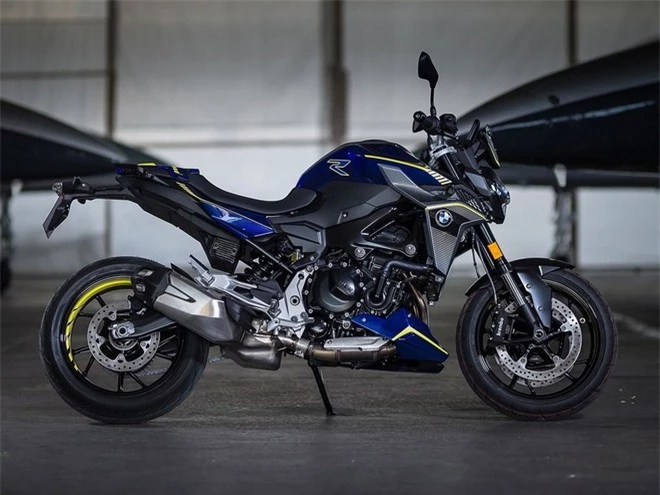 BMW F 900 R Force ra mat anh 3